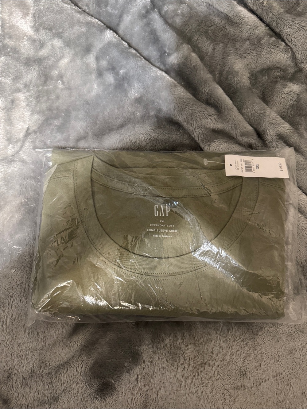 GAP Men's Olive Green Long Sleeve Crew Tee